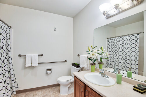 Oak Hill Apartments Image 8