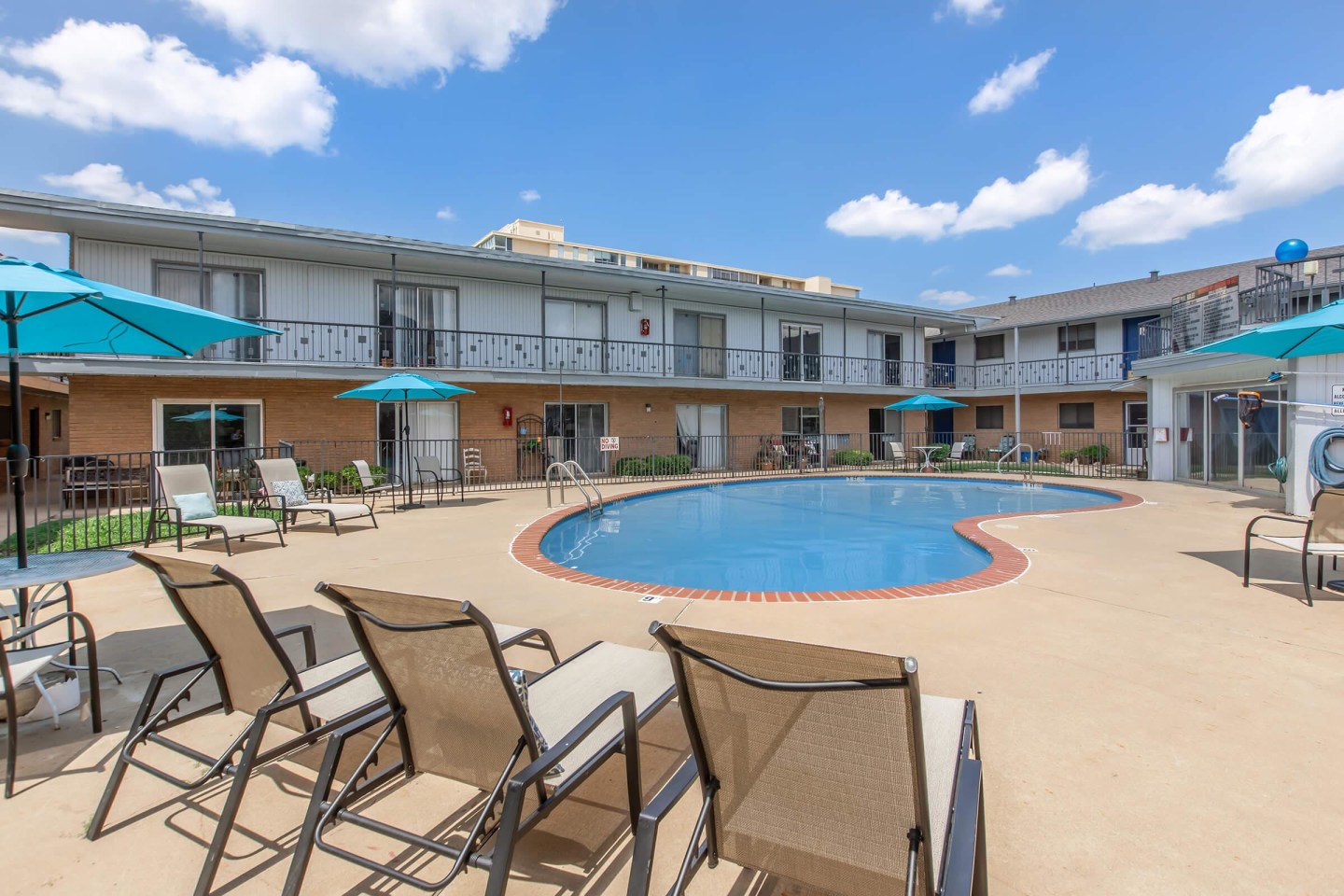 Brigadoon Apartments Image 19