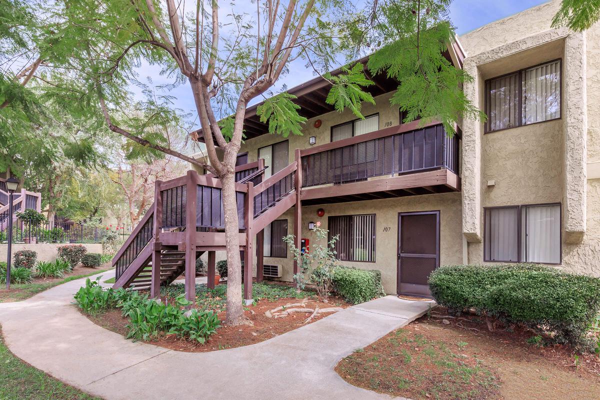 Senior Housing - Heritage Park at Alta Loma Image 2