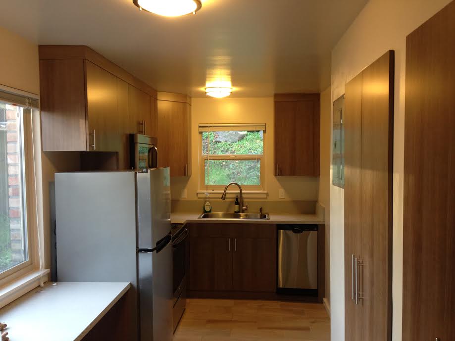 712 Summit Image 1