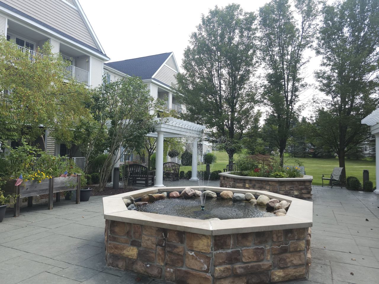 Oakhaven Manor - Senior Living Image 13