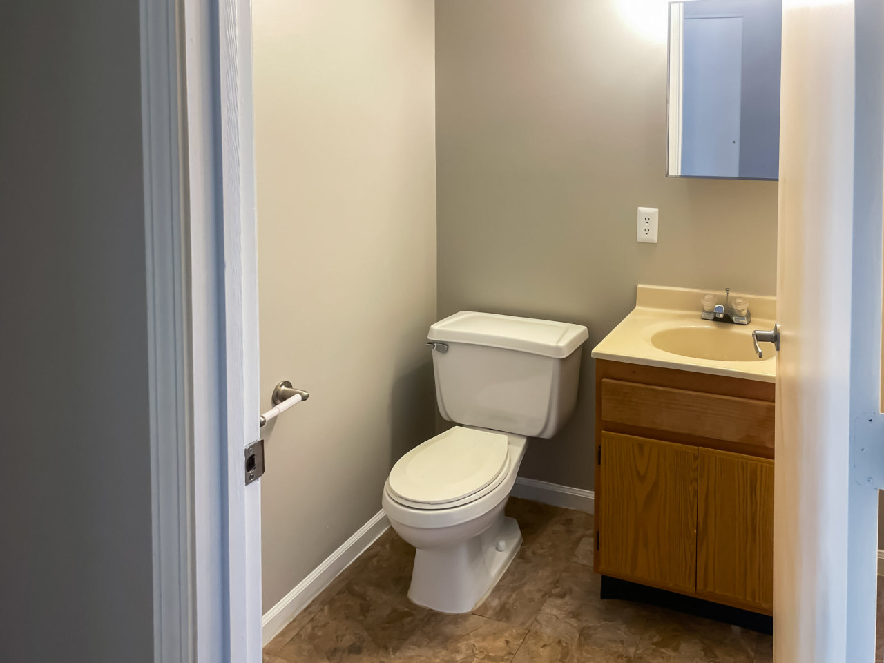 Turnberry Square Image 7