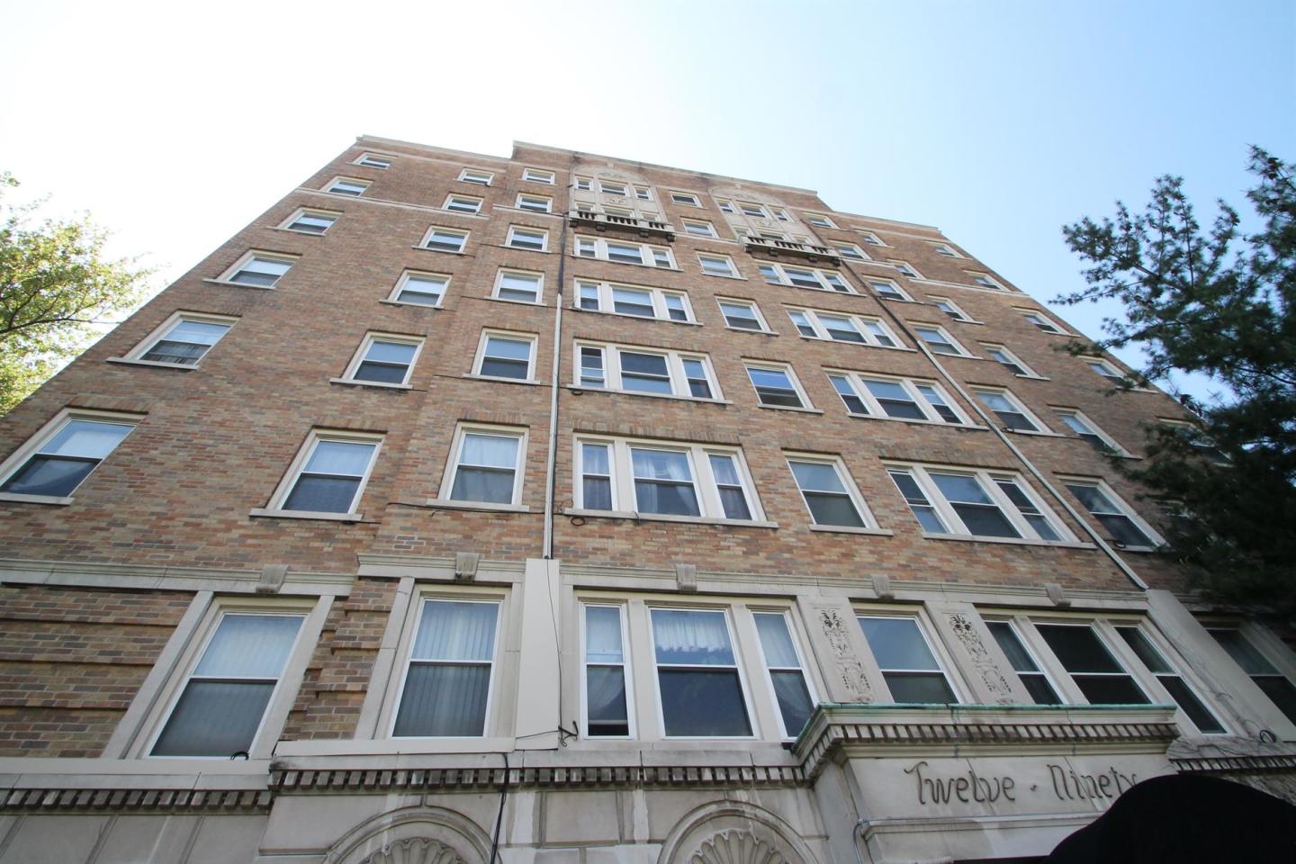 Gates Circle Image 19