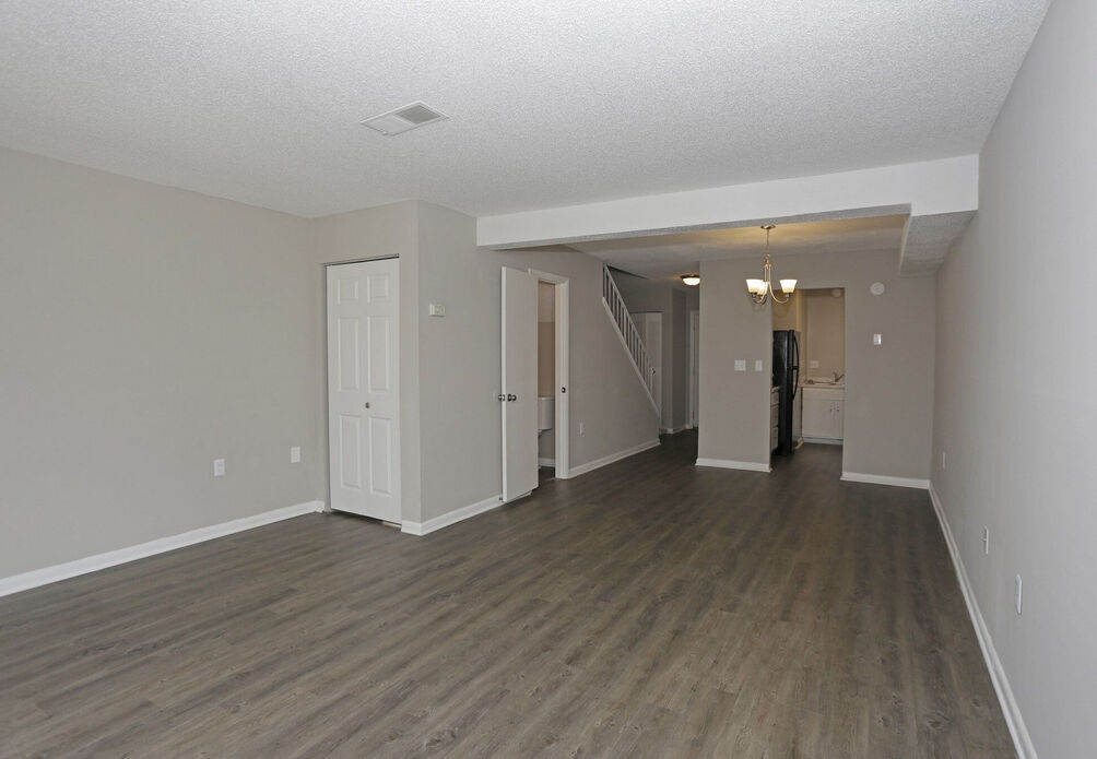 Copperfield Apartments Image 8