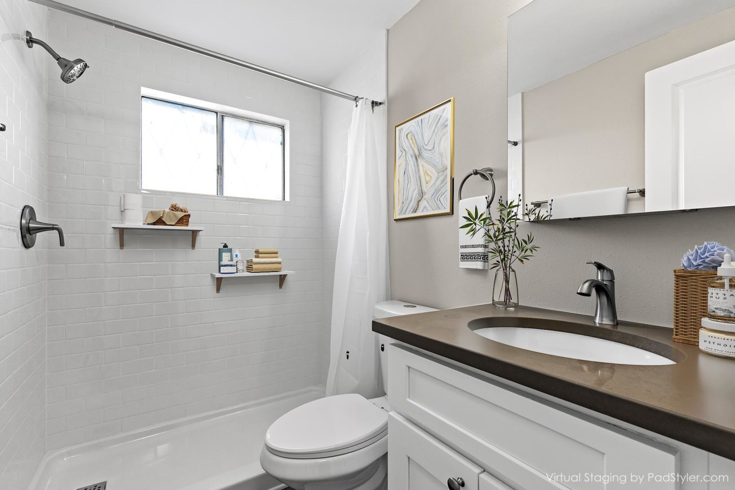 Camelot Apartments Image 8