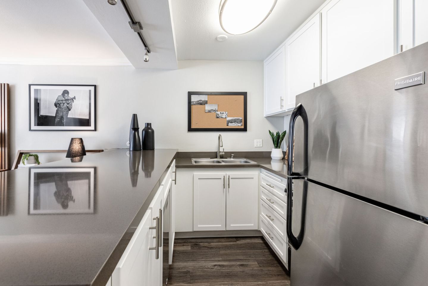 1200 Riverside Image 6