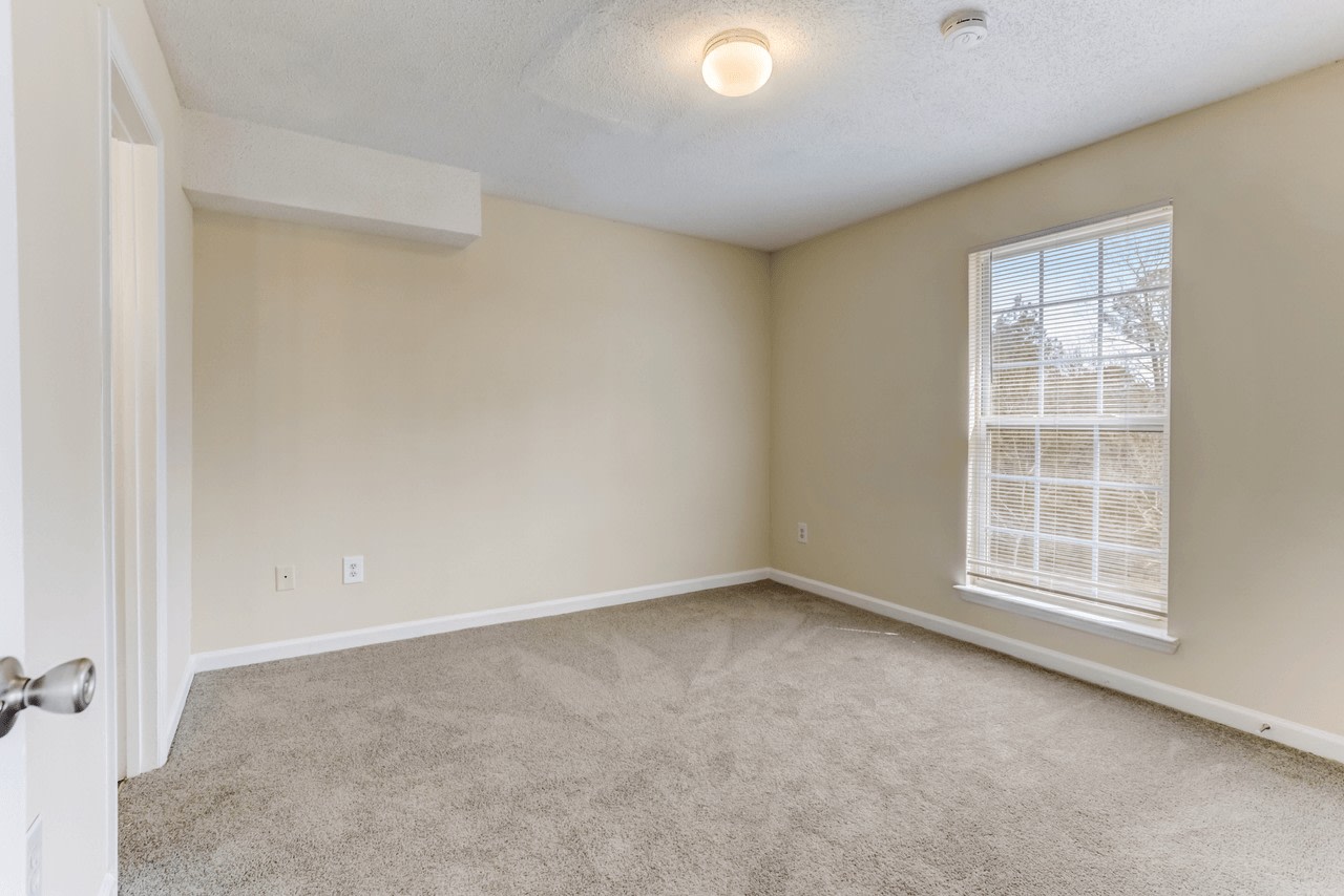 Forest Glen Image 29