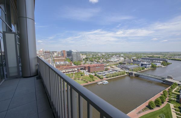 Residences Christina Landing Image 15