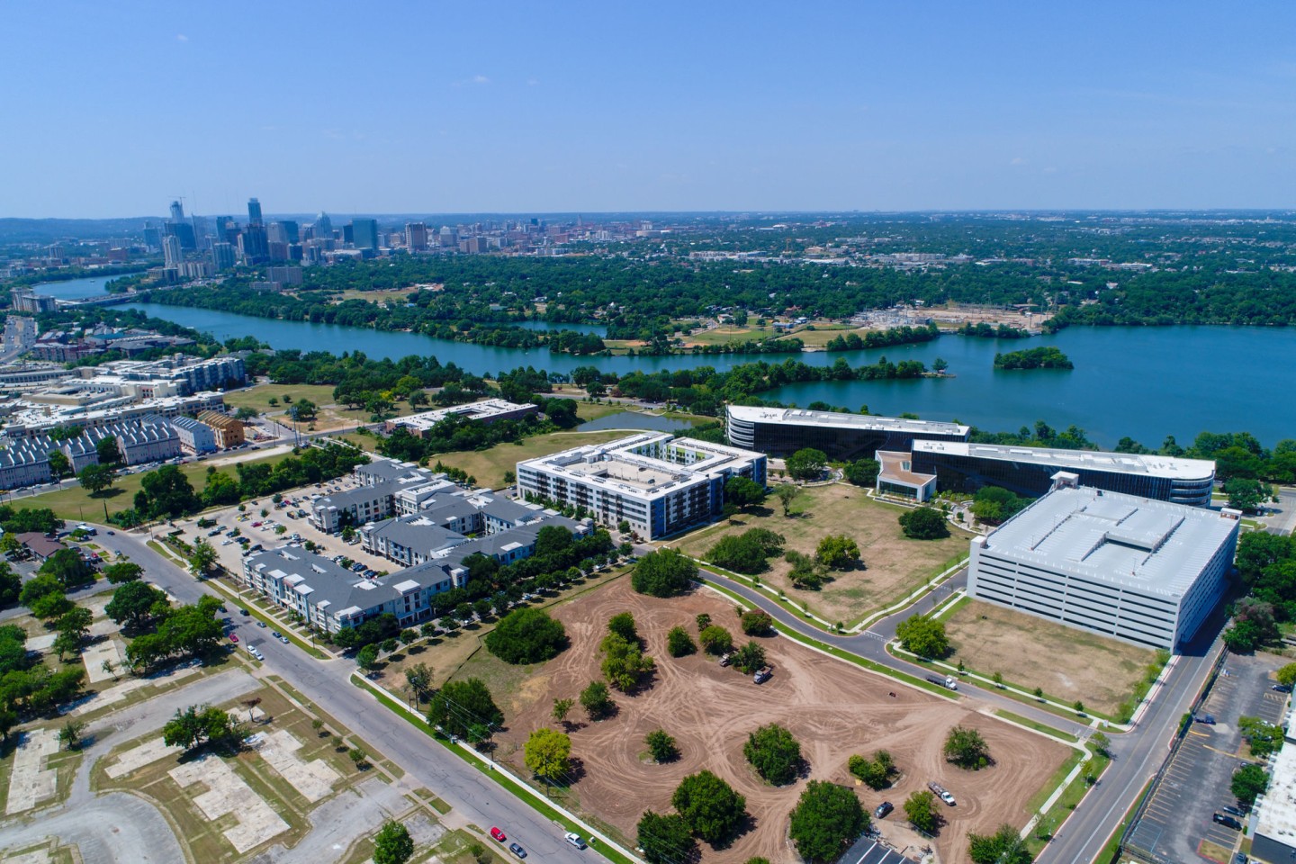 Lakeshore Pearl Image 26