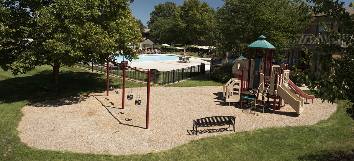 Corner Park Apartments Image 19
