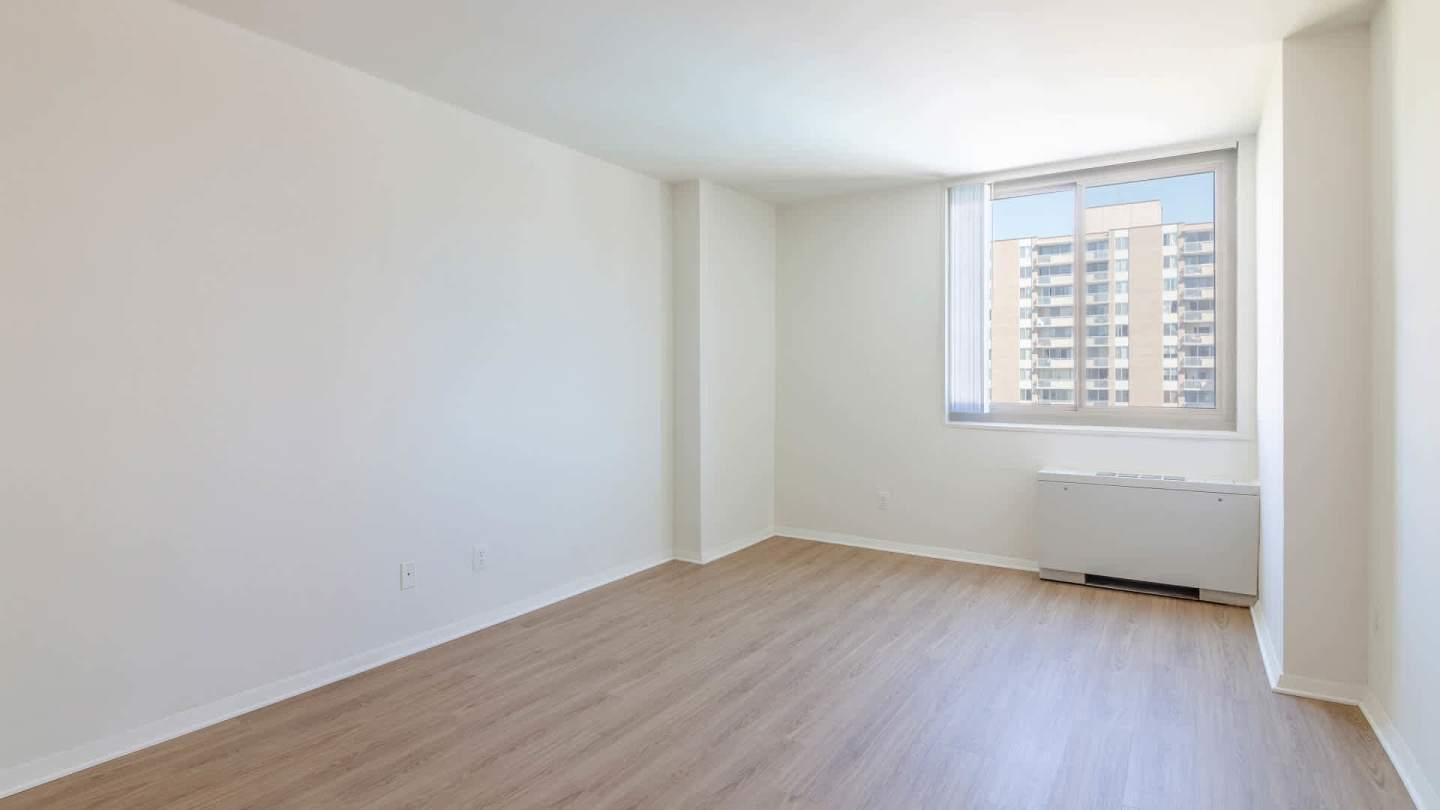 3003 Van Ness Image 19