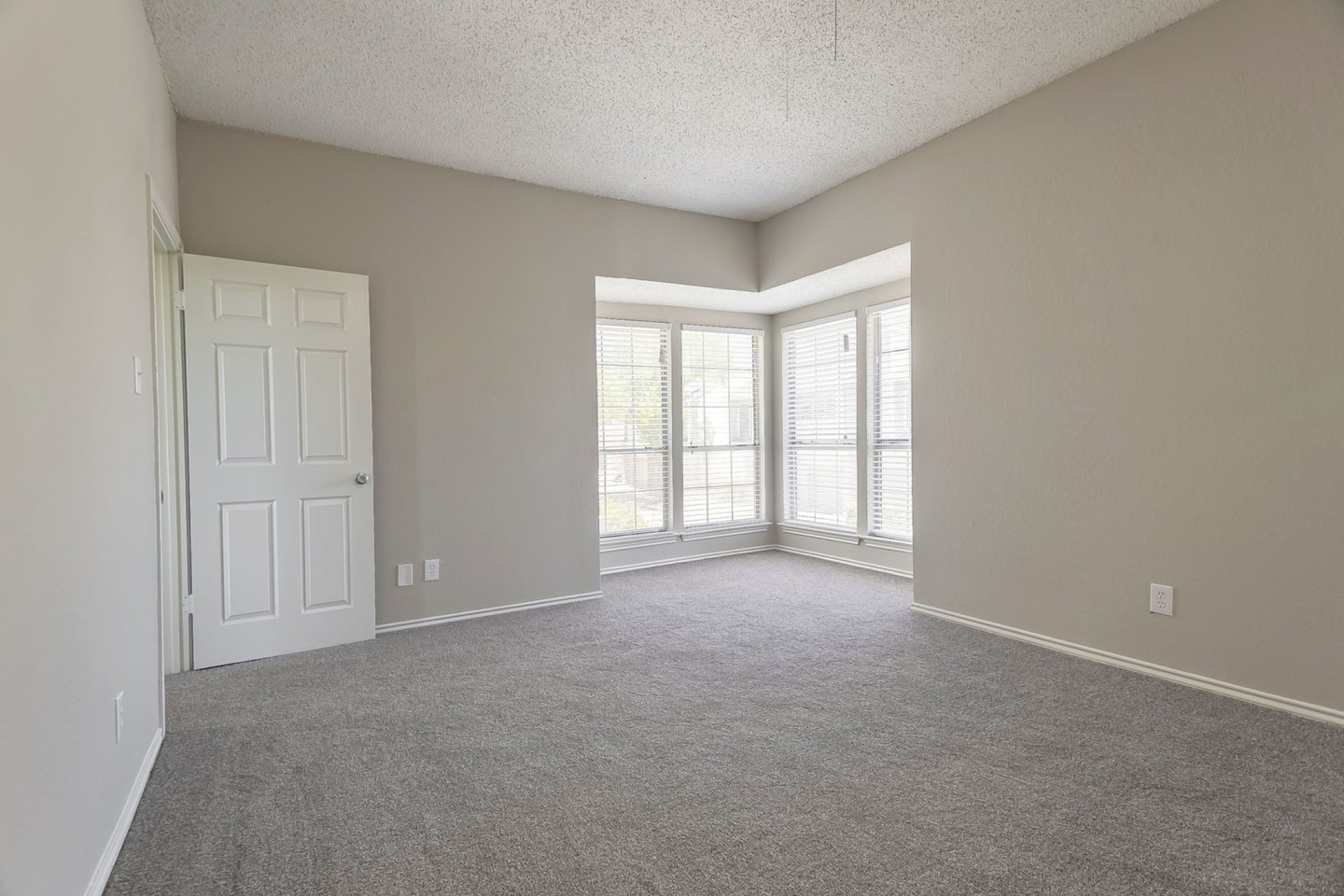Broadmoor Villa Image 16