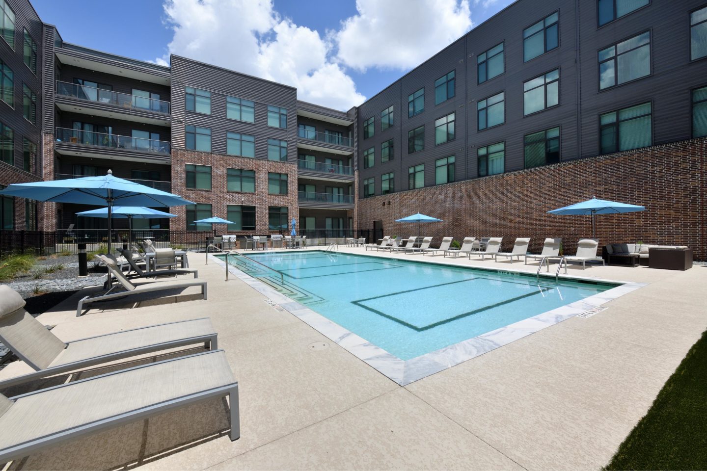 100 Park Image 14