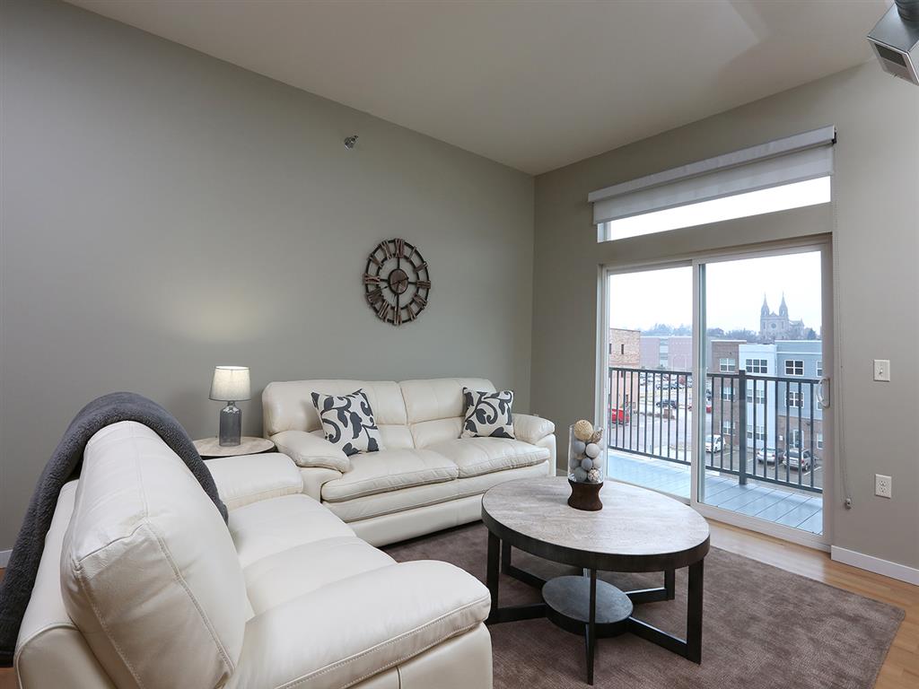 Phillips Avenue Lofts Image 19