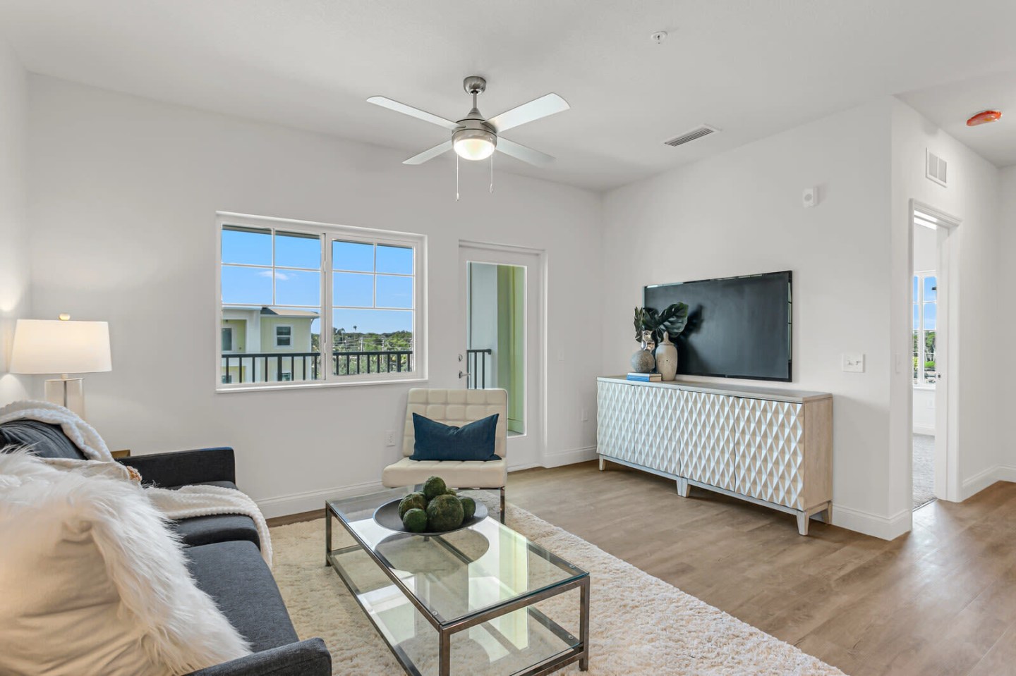 Grand Oak Apartments Image 17