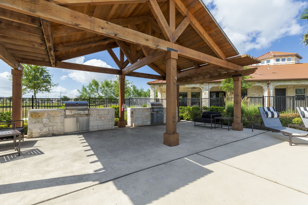 Century Stone Hill North Image 34