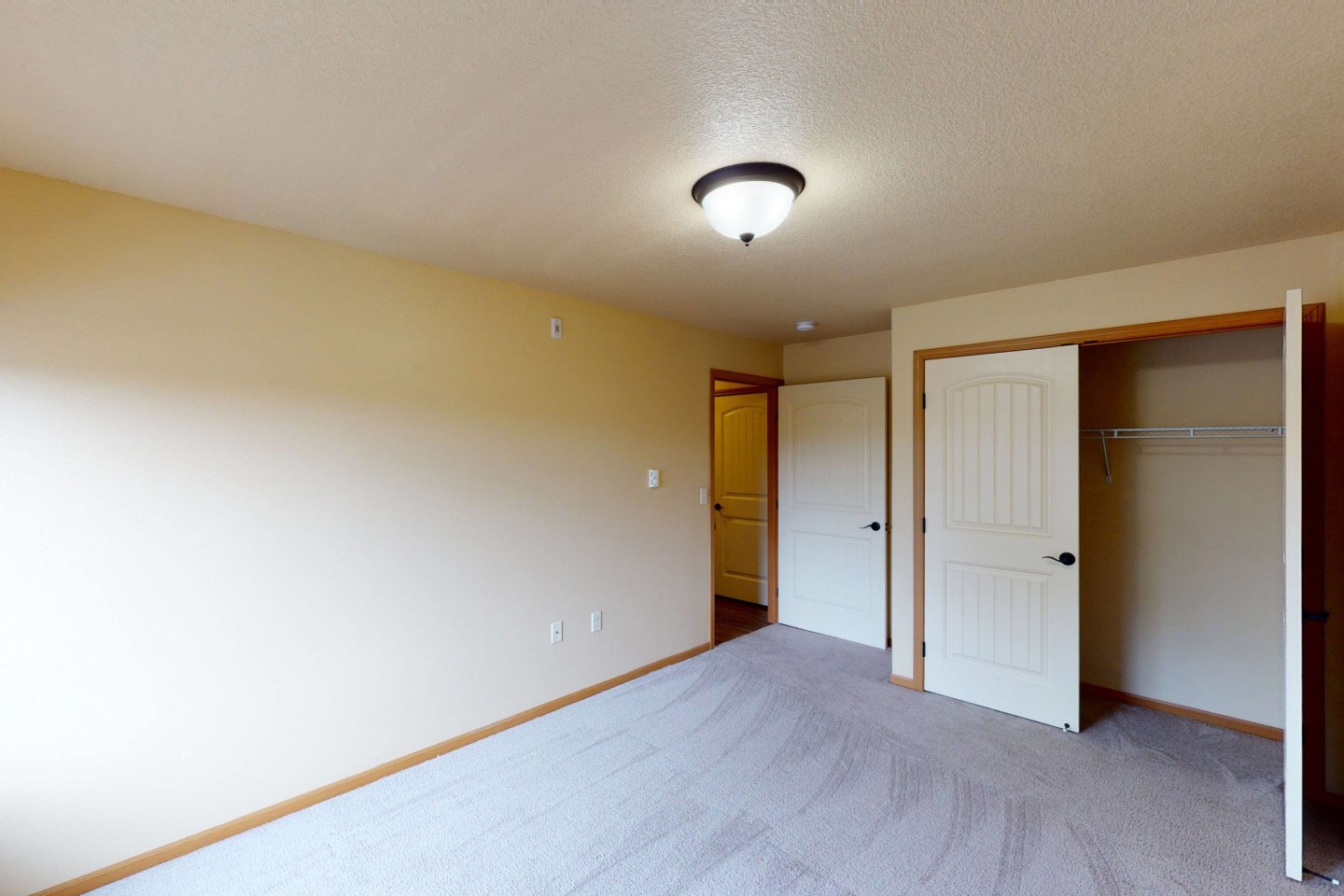 Williston Garden Apartments Image 14