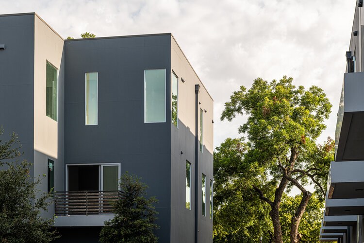 707 Townhomes Image 8