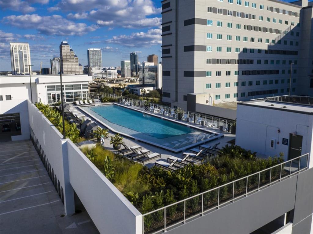 The Julian Apartments Image 2
