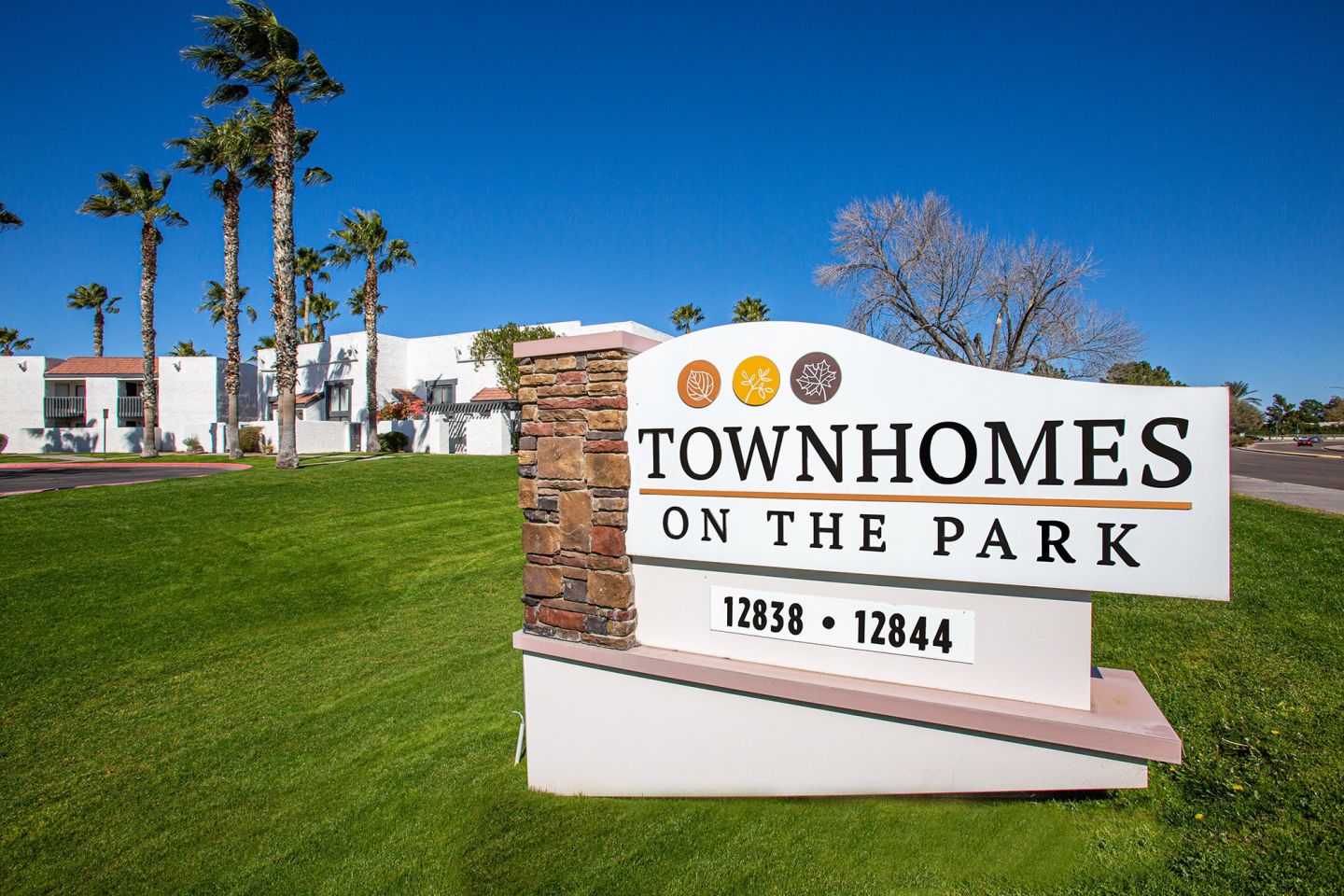 Townhomes on the Park Image 44