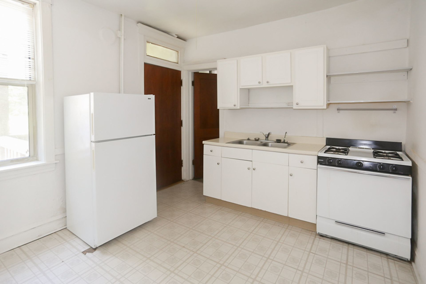 5100 North Winchester Ave. Apt. Image 6