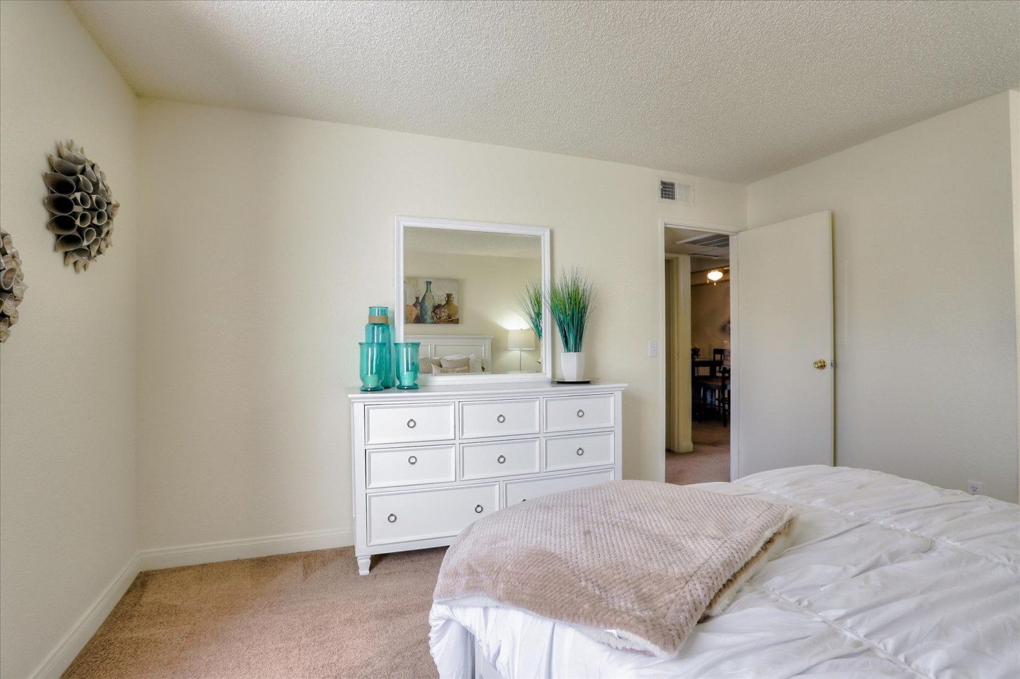 Summer Entrada Apartments Image 10