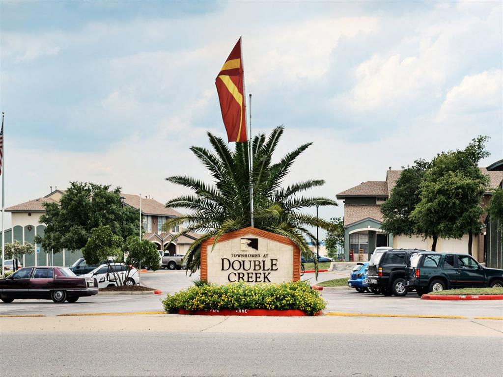 Townhomes at Double Creek Image 20