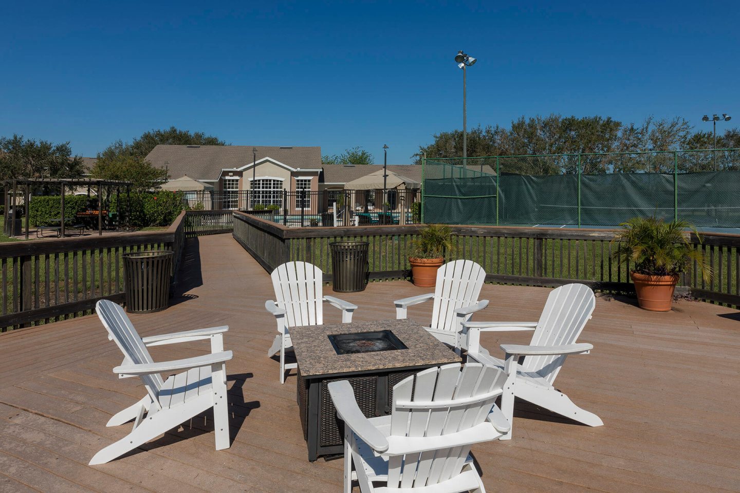 Highpoint Club Apartments Image 9