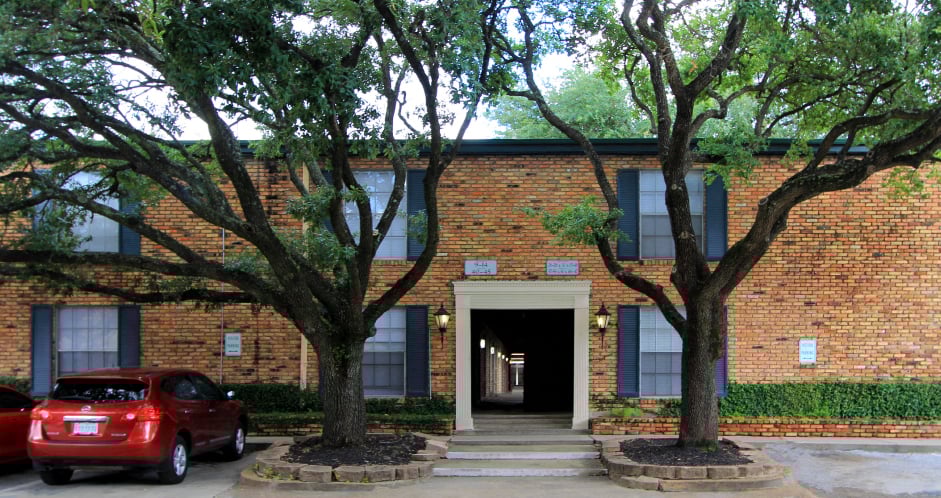 Plantation Apartments Image 14