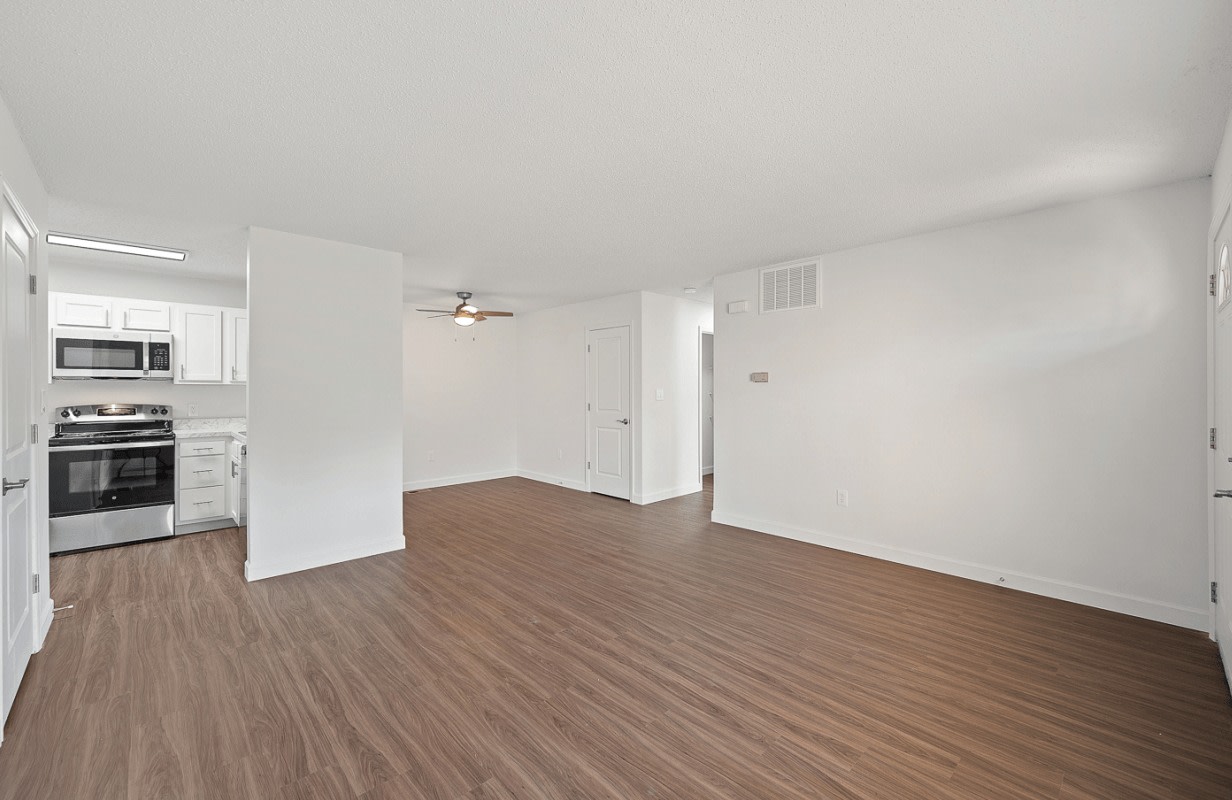 Apartments at Urbana Image 55