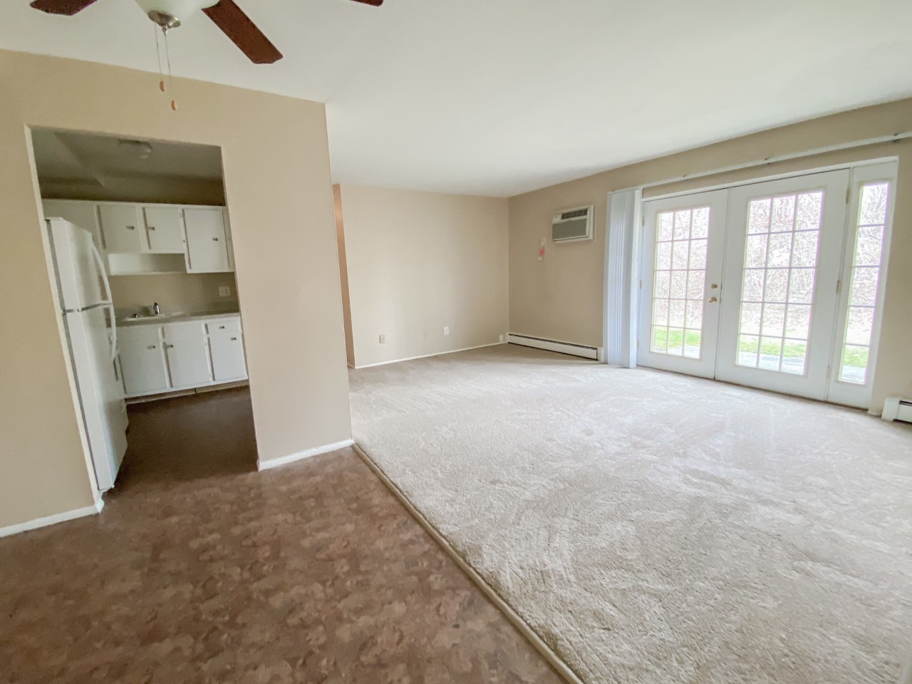 Evergreen Village Apartments & Townhomes Image 14