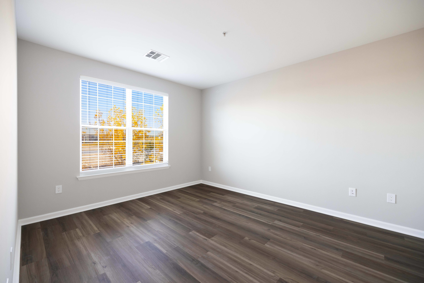 Harbor Pointe Image 58