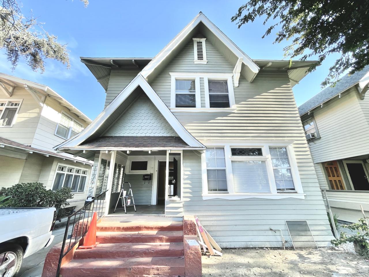 1196 1/2 W 36th Street - Co-Living Image 6