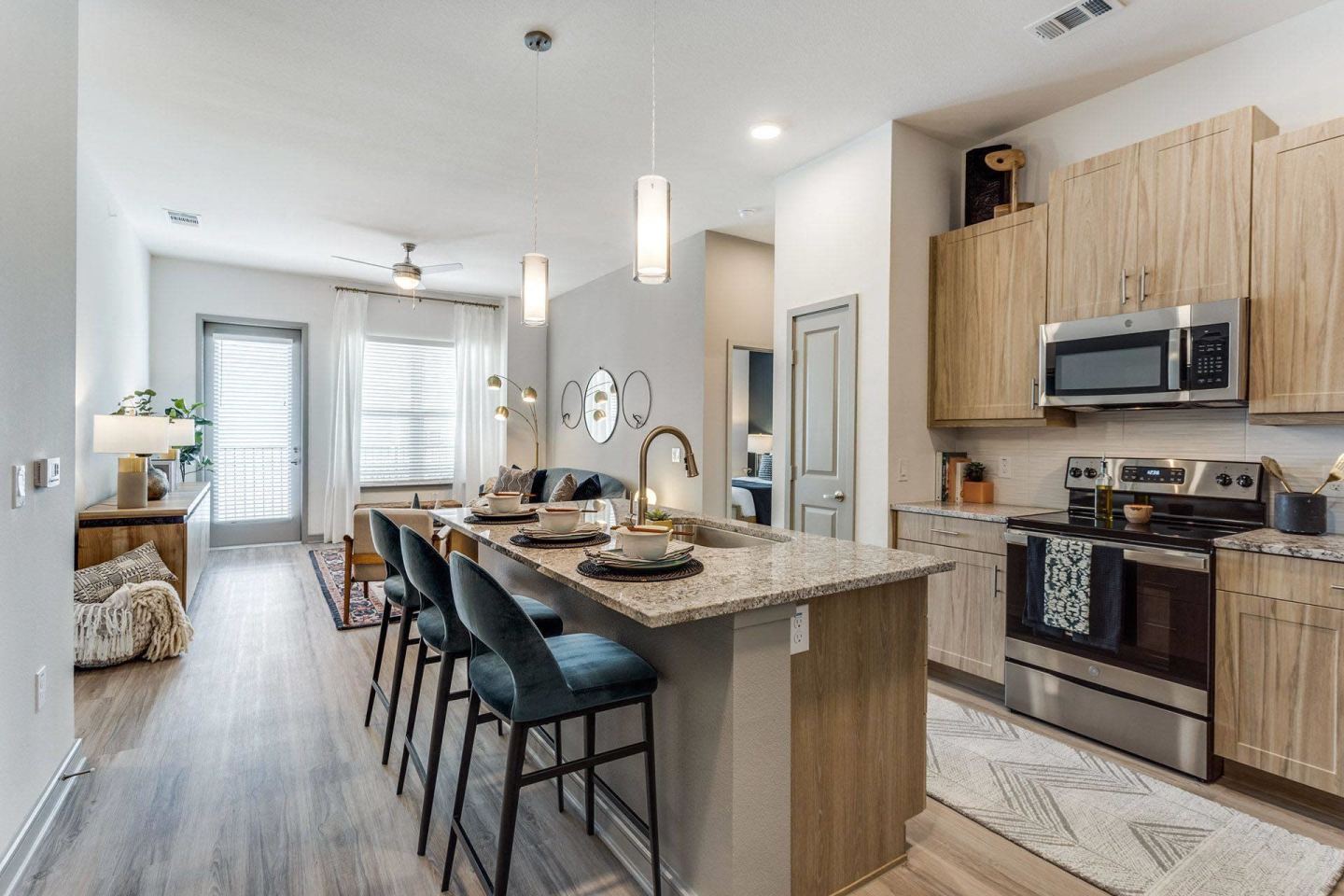 Luxia Gallery House Image 33