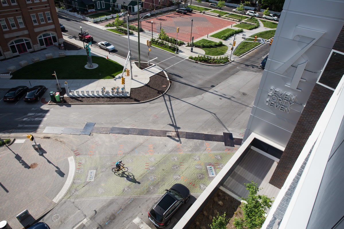 747 Apartments Image 23
