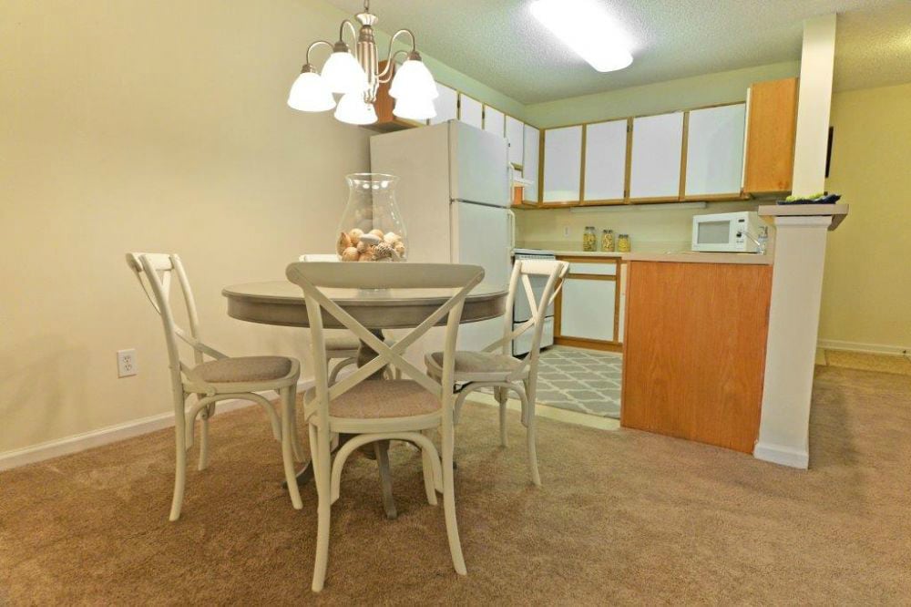 Still Meadow Village Apartments Image 16