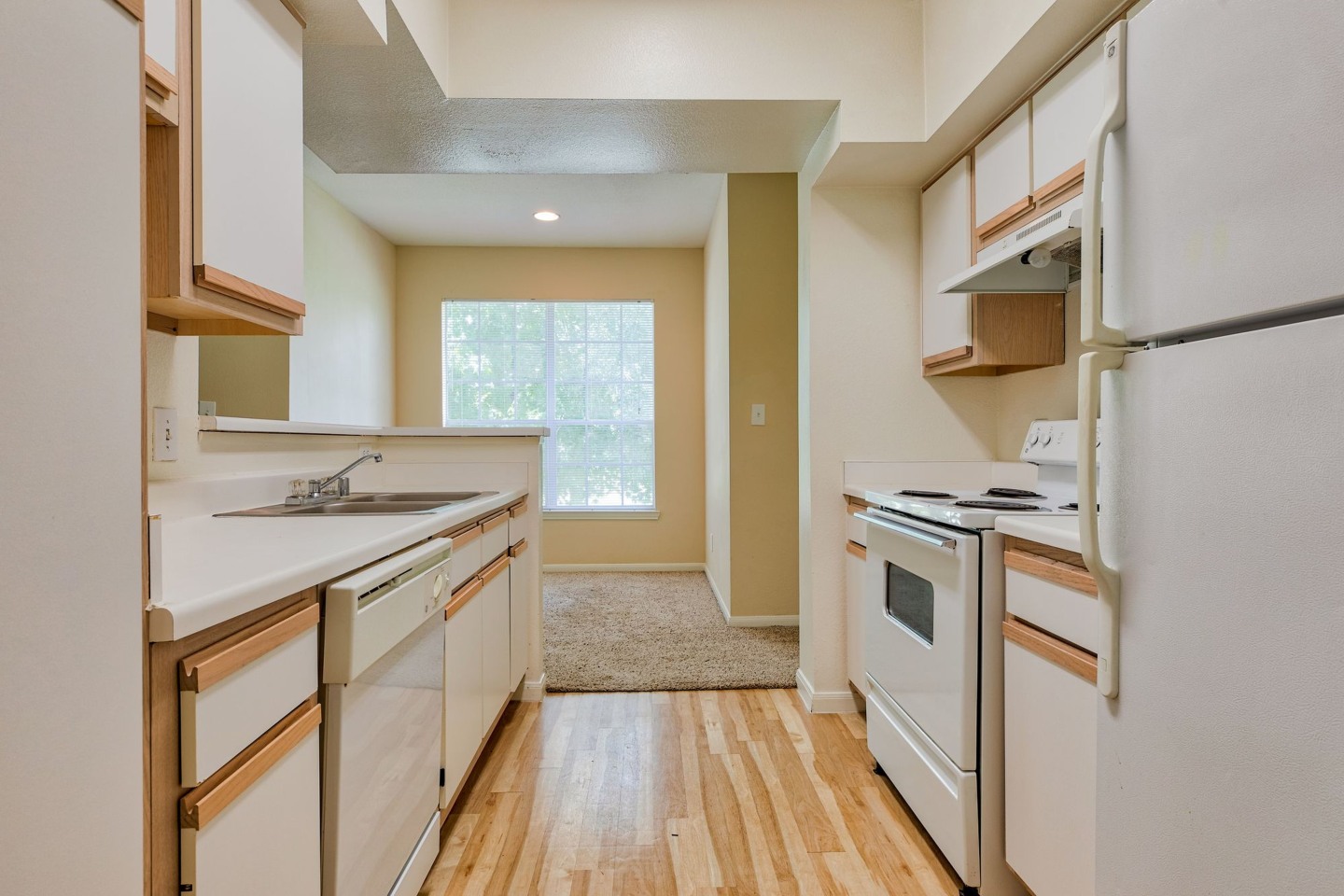 Chelsea Apartments Image 8