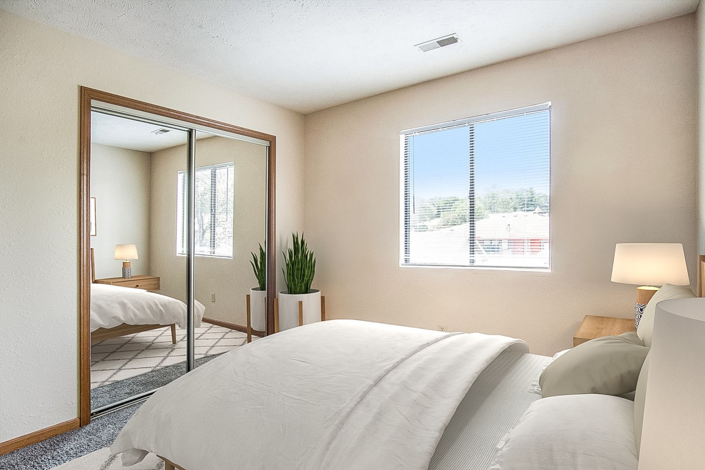 Raintree Apartments Image 12