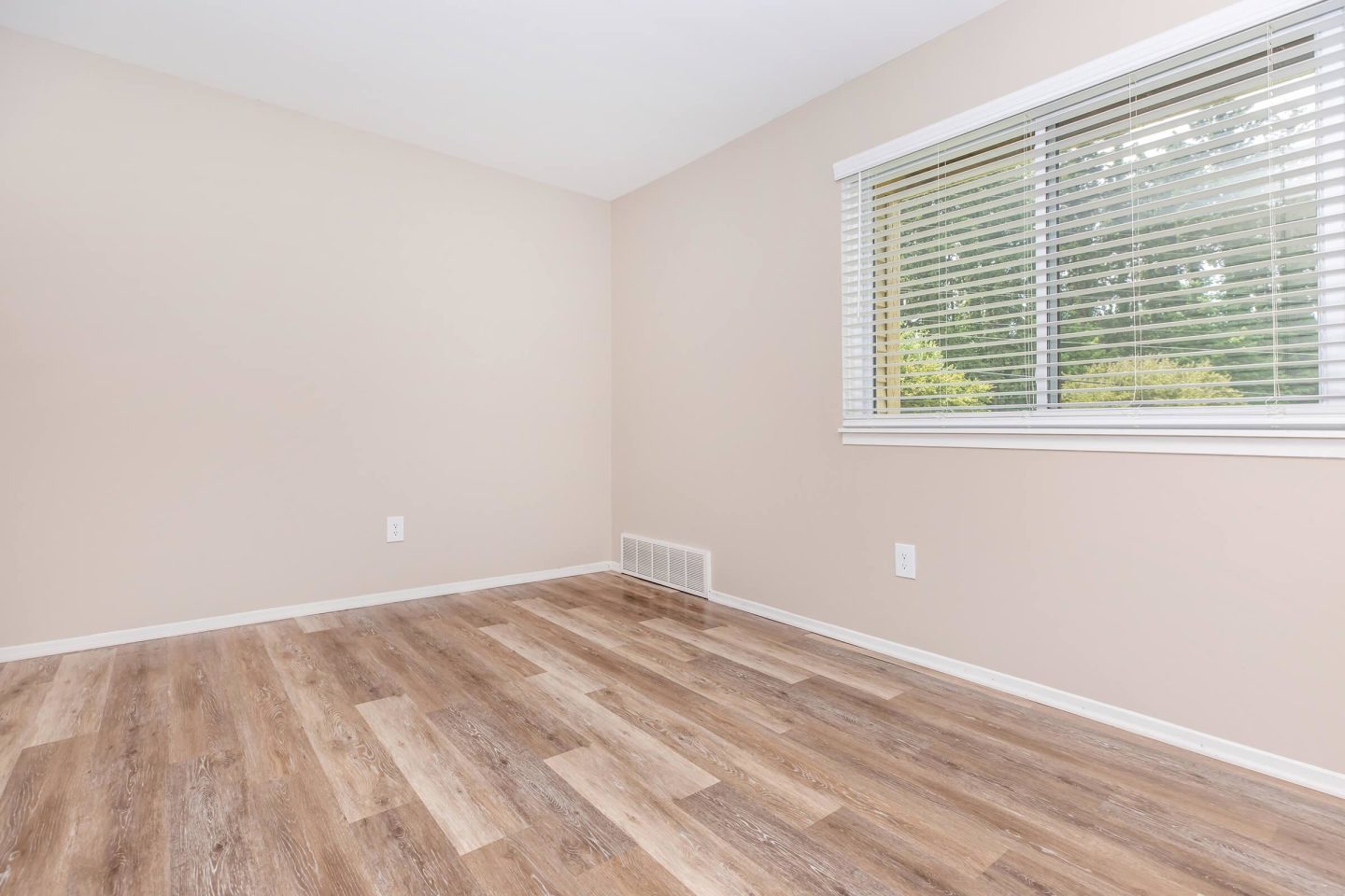 Spring Valley Image 12