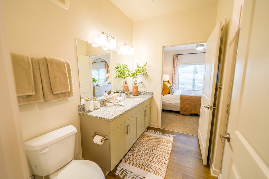 Classic City Flats | Luxury Apartments Image 19