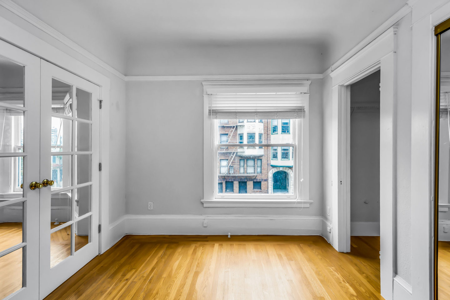 925 PIERCE Image 6