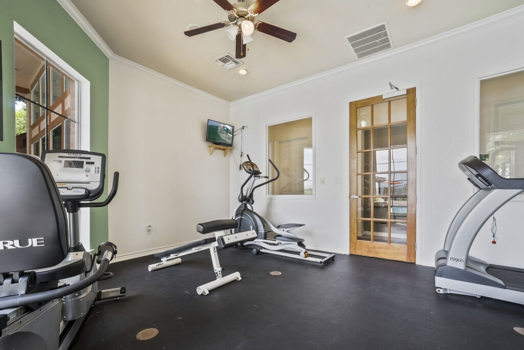 Blue Lake Villas Image 24