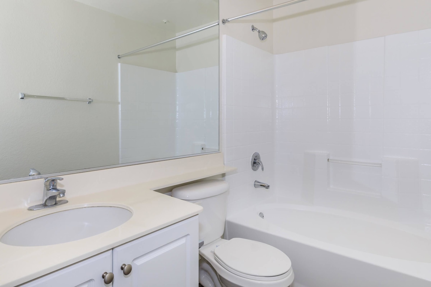 Laurel Glen Apartment Homes Image 32