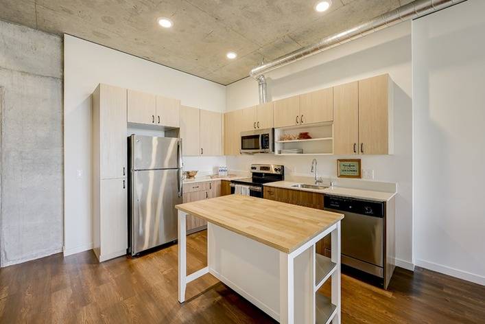 624 Yale Image 15