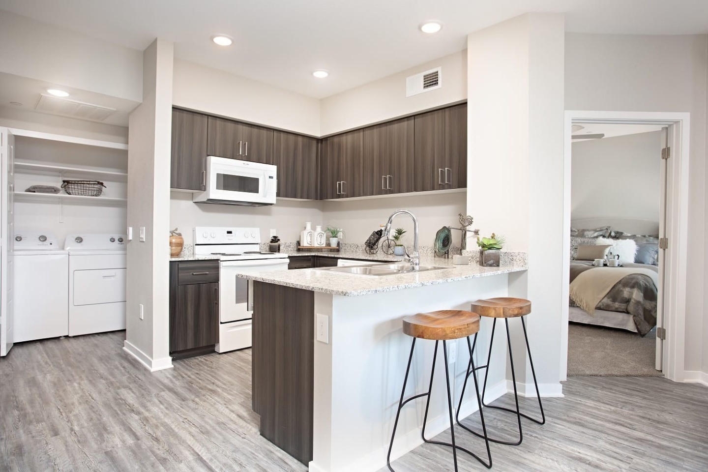 Zinc Apartments Image 11