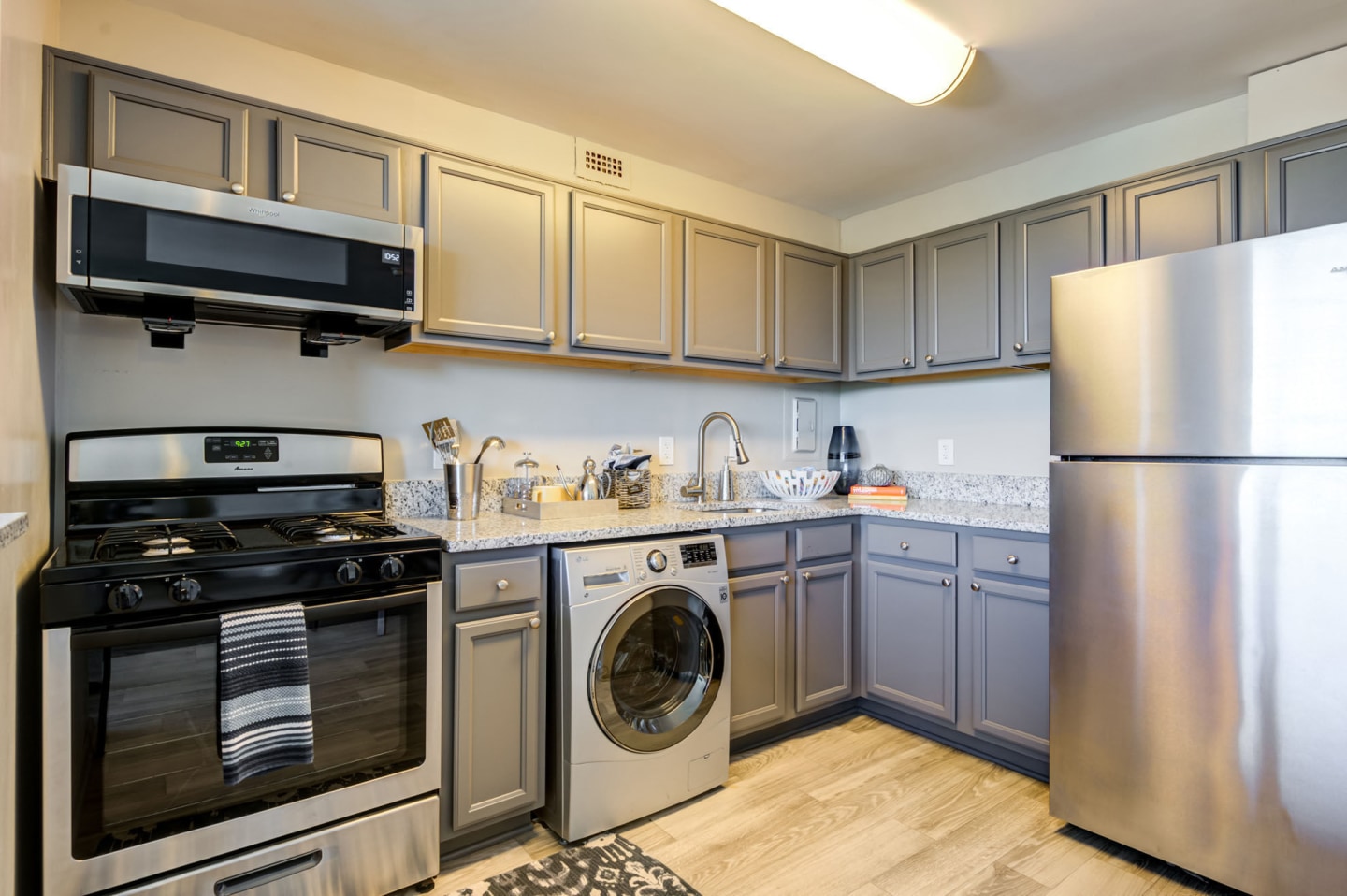 The Square at 511 Apartments - Affordable Housing Image 3