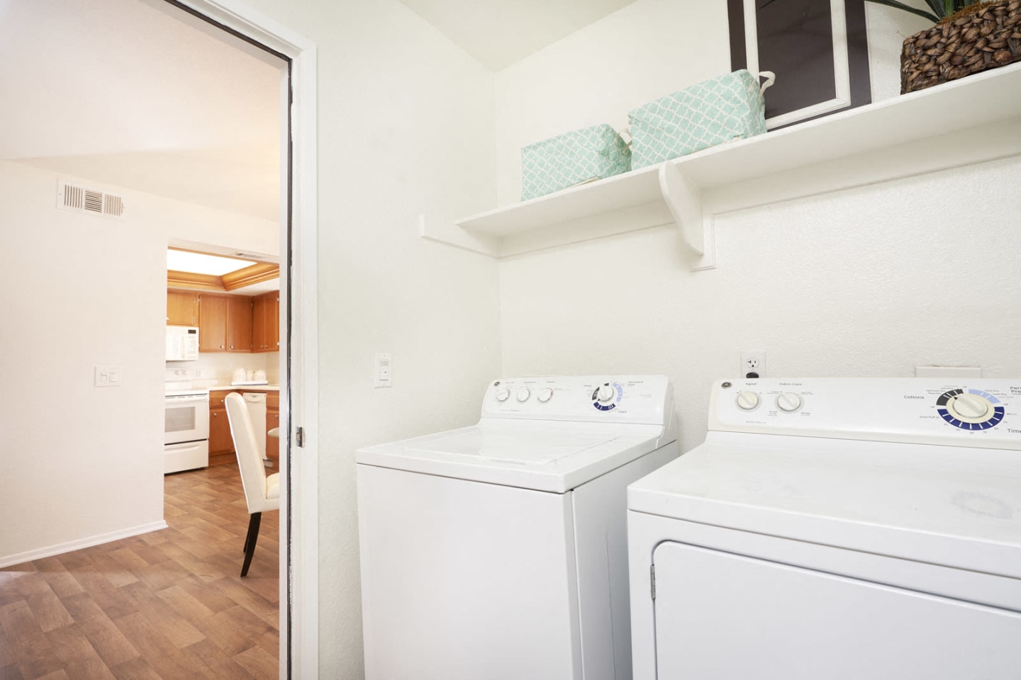 The Knolls Apartment Homes Image 29