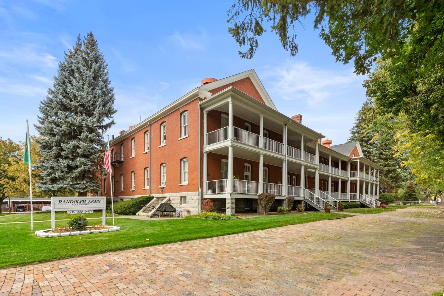 Randolph Arms Apartments Image 8