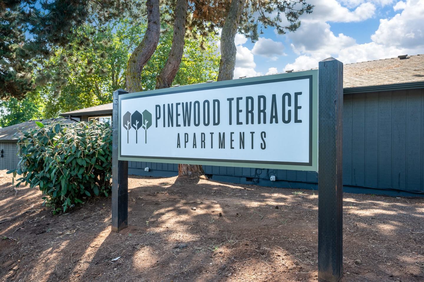 Pinewood Terrace Image 22