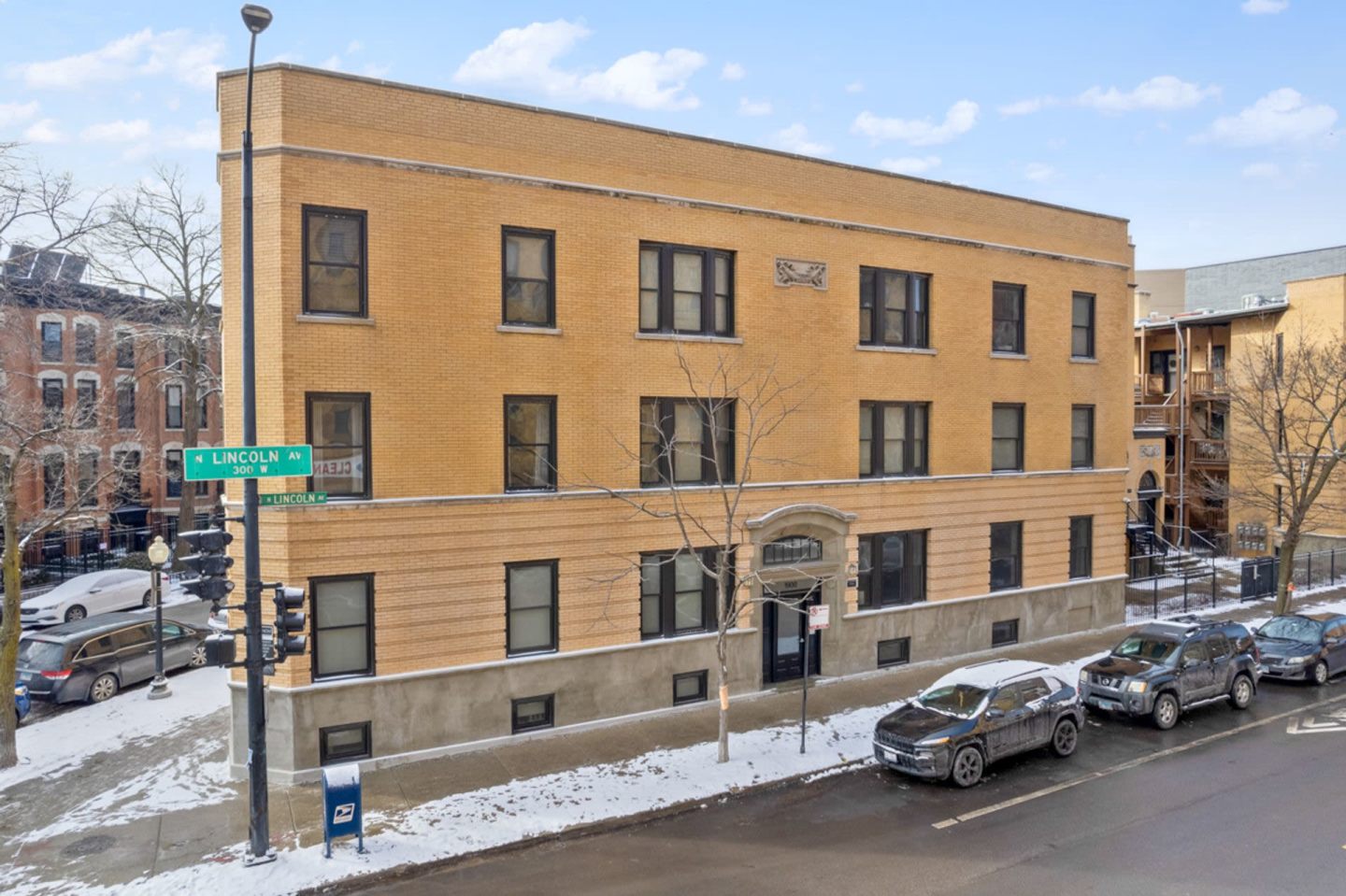 1900 N Lincoln Ave Image 1
